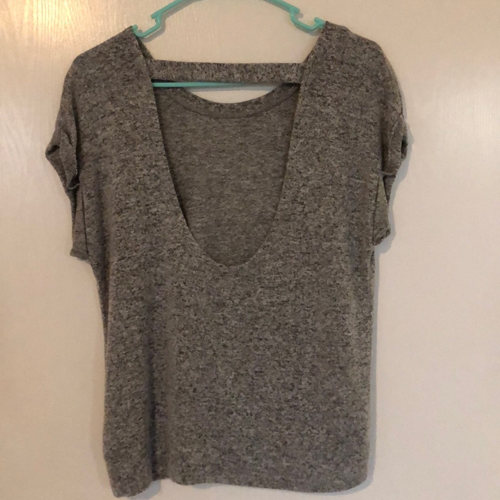 Open back blouse - Picture 2 of 3